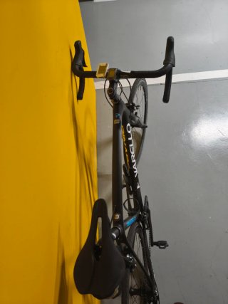 Bicicleta de carretera Pinarello Angliru. Talla 57