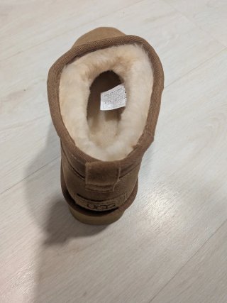 Botas UGG plataforma beige talla 37