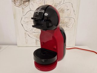 Cafetera Dolce Gusto Roja y Negra