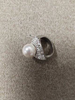 Anillo perla y brillantes
