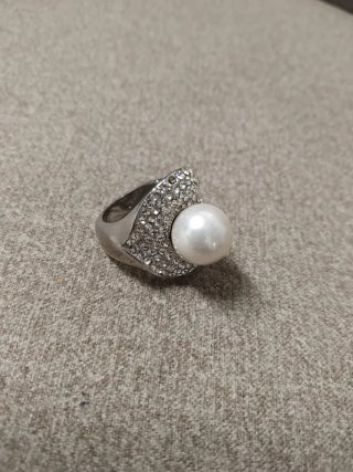 Anillo perla y brillantes