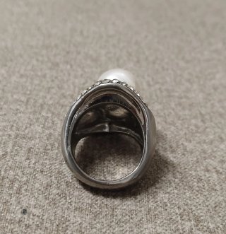 Anillo perla y brillantes