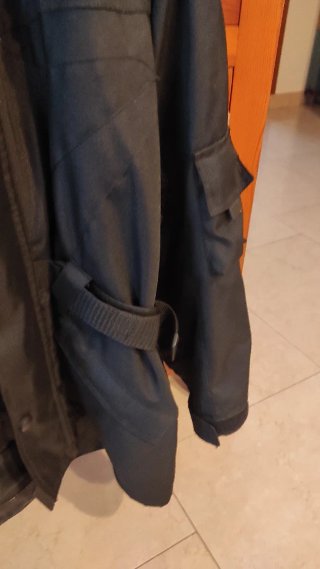 Chaqueta de moto negra
