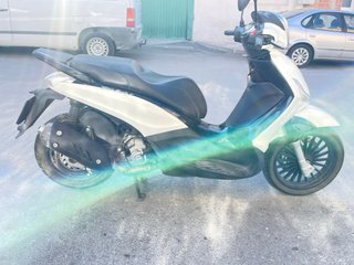 Piaggio Beverly 125