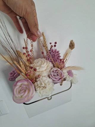 Regalo profumato fiori rosa e viola in cera di soi
