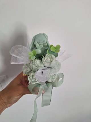 Regalo profumato fiori rosa e viola in cera di soi