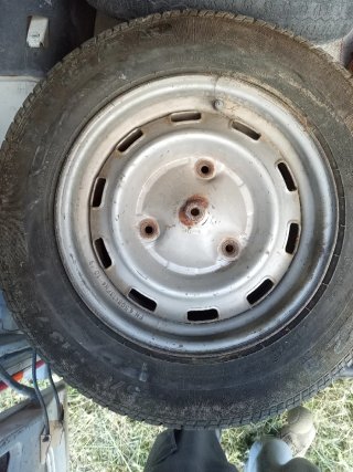 Llanta Renault Clásico 3 Tornillos