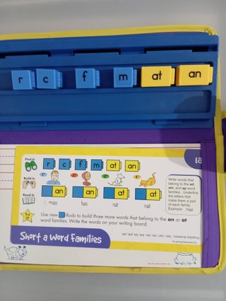 Juego para aprender a crear palabras en inglés