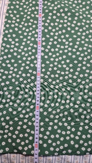 Vestido Midi Verde con Flores Blancas SHEIN
