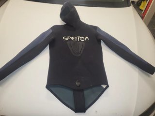Traje neopreno 5mm talla 4 con capucha