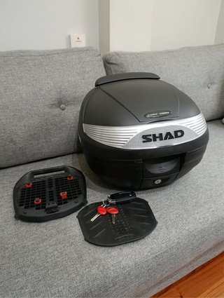 Baúl moto SHAD SH29 + base + respaldo