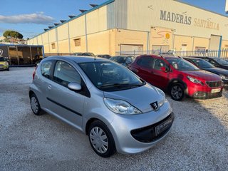 Peugeot 107 2006