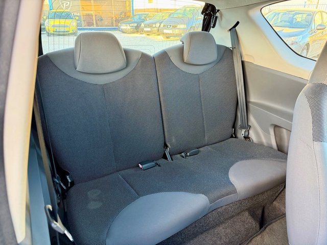Peugeot 107 2006