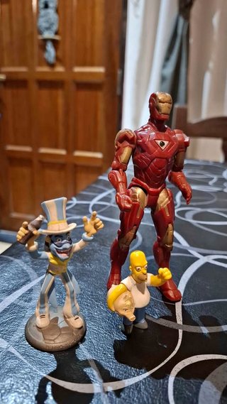 Lote Figuras Muñecos: Iron Man, Homer Simpson, Mr.