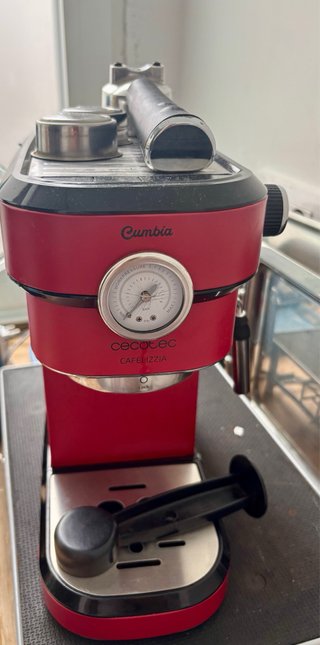 Cafetera Cecotec Cumbia Cafelizzia Roja
