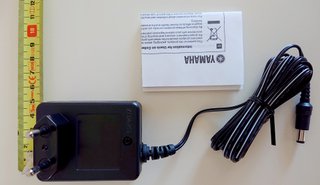 Alimentatore per tastiere piano Yamaha PA-150A 12V