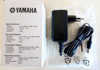 Alimentatore per tastiere piano Yamaha PA-150A 12V