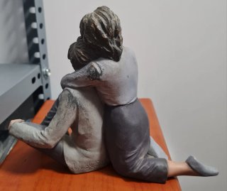 Figura Elisa El Abrazo Artesana