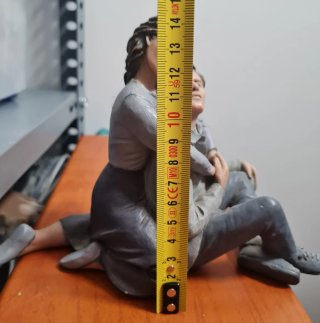 Figura Elisa El Abrazo Artesana