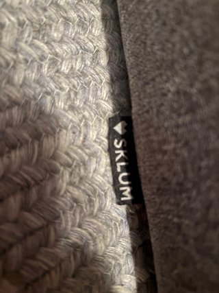 Sillón marca SKLUM color Gris
