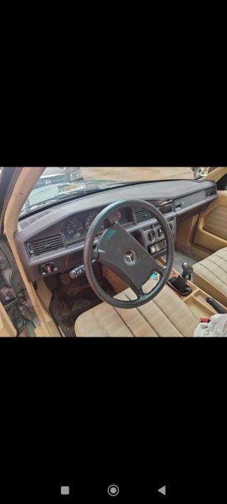Mercedes-Benz 190E 1989 2.3 8v