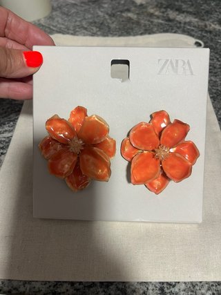 Pendientes Flor Esmaltada Zara Naranja Dorado