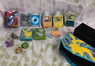 Lote Cartas Pokémon: Energía, Raboot, Luxio, Zorua
