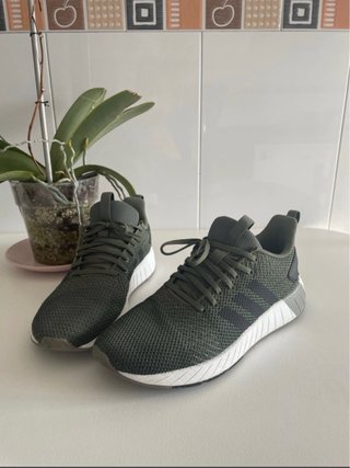 Zapatillas Adidas Questar BYD