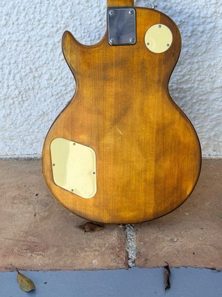 Guitarra tipo Les Paul Customizada Azul y logo