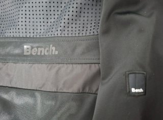 Chaqueta Deportiva Negra Bench