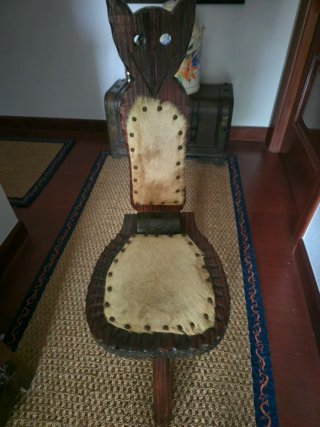 Sillas antiguas madera y pelo cabra (2 uds)