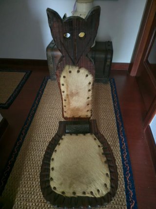 Sillas antiguas madera y pelo cabra (2 uds)