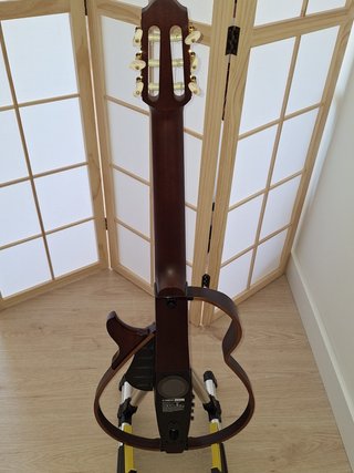 Yamaha Silent SLG200NW + Guitarlift Silent Nuevos