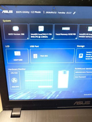 Portátil ASUS i7 Preto e Vermelho