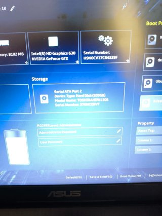 Portátil ASUS i7 Preto e Vermelho