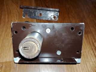 Cerradura JIS con llave