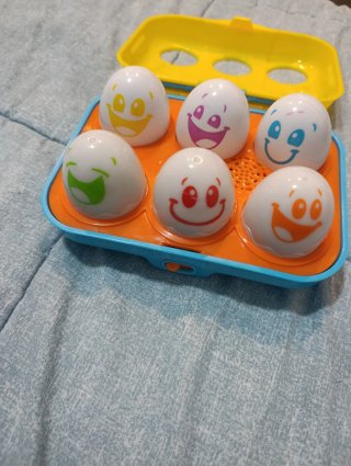 Juguete huevos musicales Bright Starts