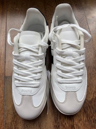 Zapatillas H&M Niña/Niño Talla 34, con etiquetas