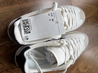 Zapatillas H&M Niña/Niño Talla 34, con etiquetas