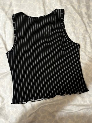 Blusa de rayas con encaje