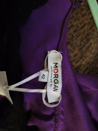 Vestido lencero morado con encaje