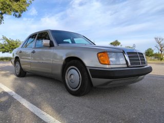 Mercedes-Benz Clase E 1990