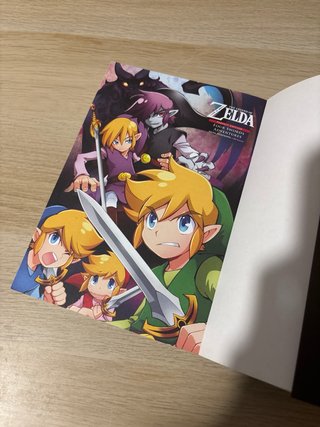 THE LEGEND OF ZELDA PERFECT EDITION 5:FOUR SWOR...