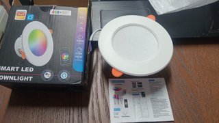 Luz LED Inteligente RGB+CCT 10W Tuya