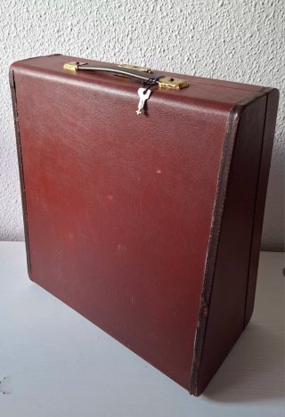 MÁQUINA DE ESCRIBIR VINTAGE OLIVETTI STUDIO 44