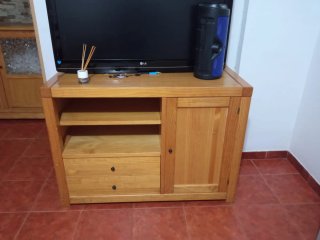 Mueble TV madera maciza