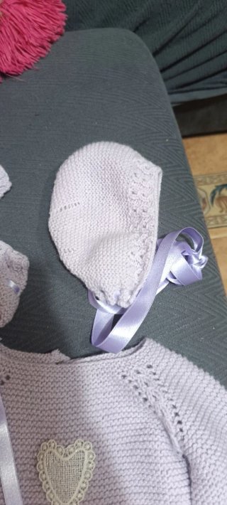 Conjunto punto bebé hecho a mano