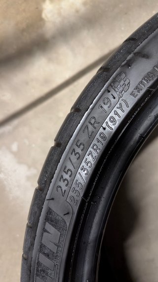 Michelin Pilot Sport 4S 235/35/19