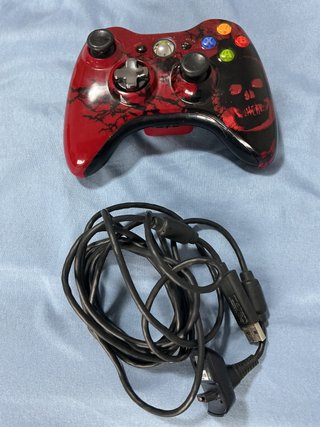 Mando Xbox 360 Edición Gears of War + Cable
