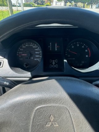 Mitsubishi Montero 2000